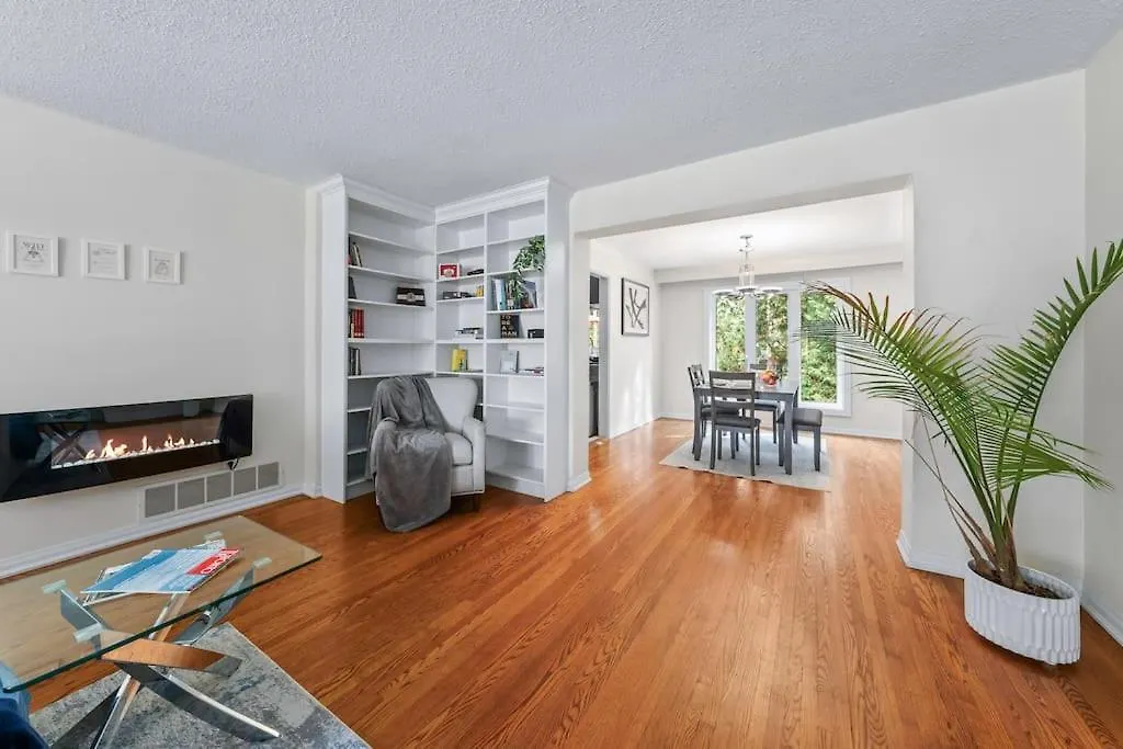 Spacious Bedroom With Garden View, Fridge, Workspace Canada